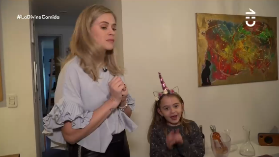 Hija de Eliana Albasetti se robó todas las mirada en “La divina comida”