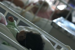 Prueba de ADN demostraría que pareja chilena no incurrió en trata de personas