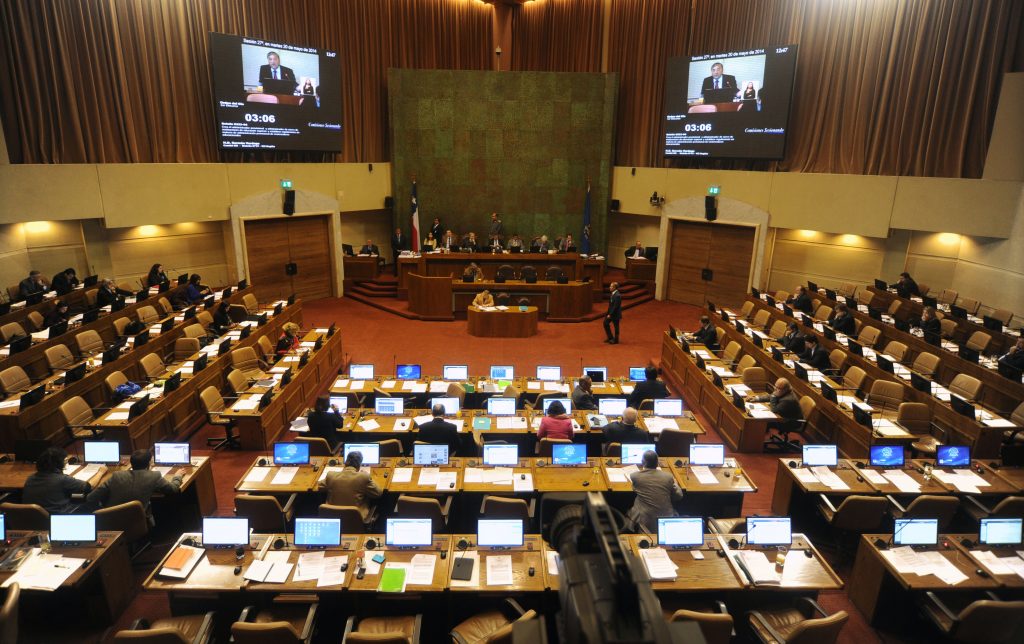 Gobierno decidirá si se legisla proyecto para declarar feriado el 5 de octubre