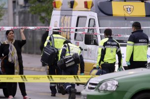 Chofer de bus interurbano fallece tras sufrir un infarto en la autopista del sol