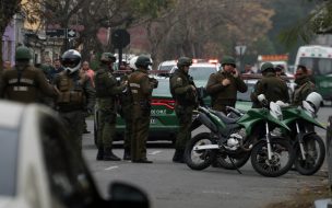 Un sujeto resultó herido tras enfrentarse con Carabineros en Santiago Centro