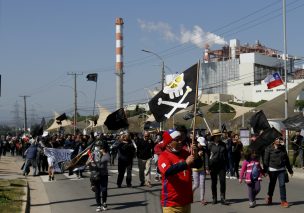 Vecinos de Quintero se manifestaron nuevamente por la contaminación en la zona