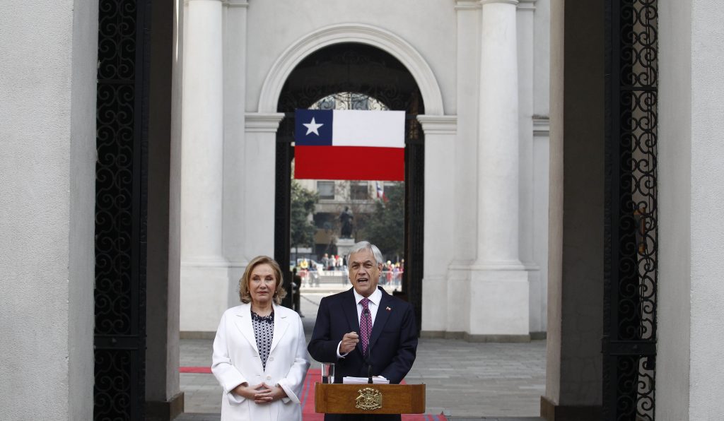 Piñera llamó a recordar la historia, pero pidió no quedar atrapados en el pasado