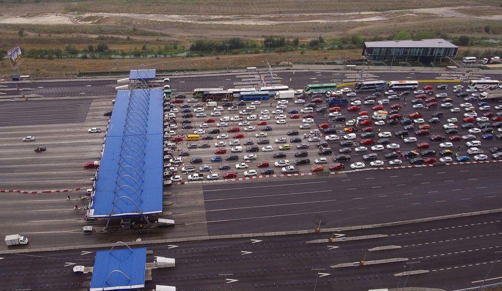 Autopistas aumentaron en 5 años casi el 50% de su flujo vehicular