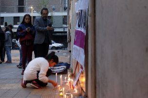 Realizan velatón a 45 años del asesinato de Victor Jara