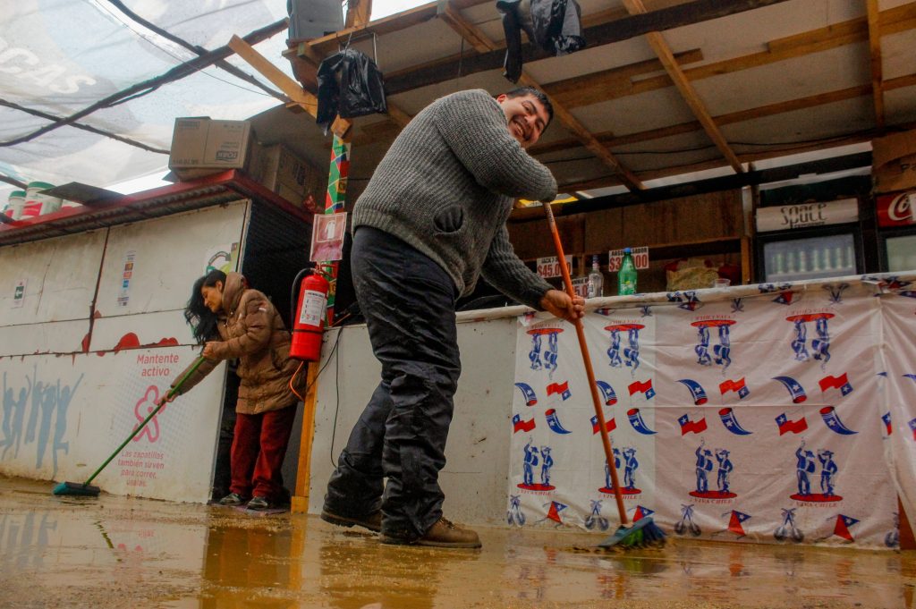 Fonderos de Valparaíso piden alargarse hasta el sábado por lluvias