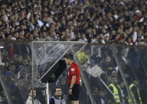 Damián Pérez fue protagonista del estreno del VAR en canchas chilenas