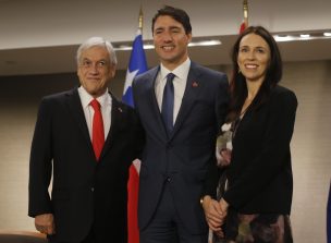 Piñera se reúne con Trudeau y primera ministra de Nueva Zelanda