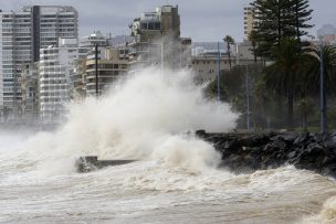 Armada alerta marejadas con olas de hasta 4 metros desde mañana