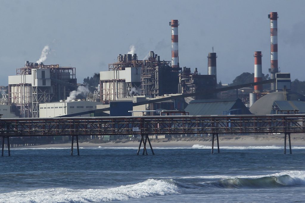 Seremi de Salud Valparaíso sumarió a 5 empresas de Quintero por incumplimientos