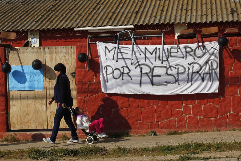 Cuatro liceos en toma en Quintero: “No tenemos futuro sin salud”