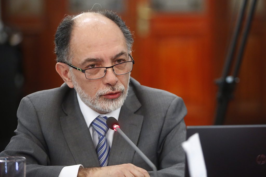 Muñoz: “Ni el Presidente ni el Congreso pueden criticar motivos de los fallos”