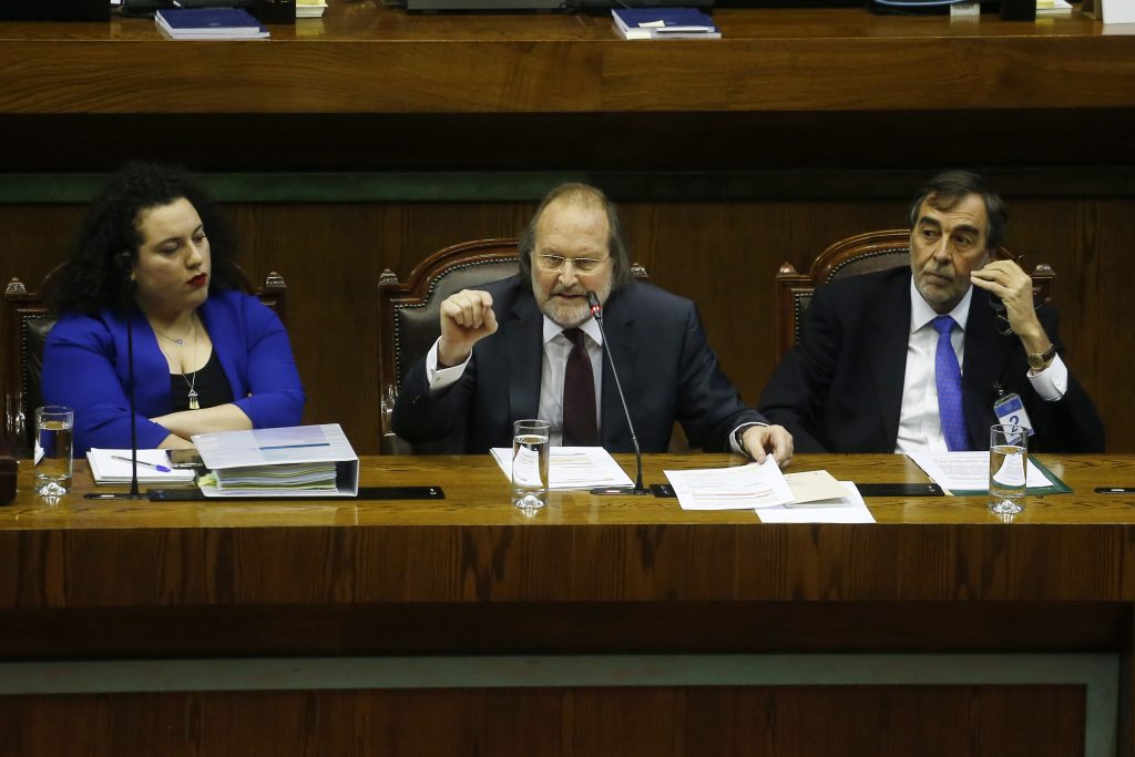 PS y PC piden reclamo formal de la Cámara por “descalificaciones” de Carlos Künsemüller