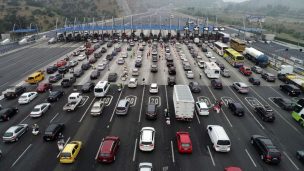 Desde las 13 horas prevén peak de congestión vehicular en regreso a la capital