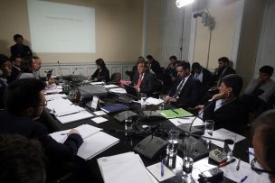 Diputados quedaron disconformes con exposición de gerente general de SQM