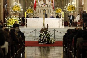 Restos de Vicente Bianchi son despedidos con misa en Catedral Metropolitana