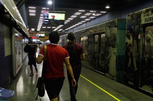 Metro dice que guardia que empuñó pistola en estación no cumplió protocolos