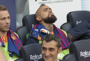 Arturo Vidal irá a la banca nuevamente en el partido de Barcelona