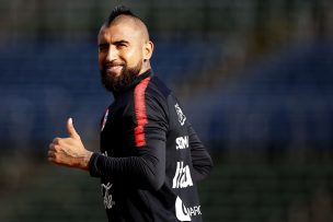 Desde la Roja le bajaron gravedad a los problemas físicos de Arturo Vidal