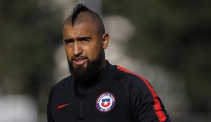 [VIDEO] Así fue la llegada de Arturo Vidal a Chile para sumarse a los trabajos de la Roja