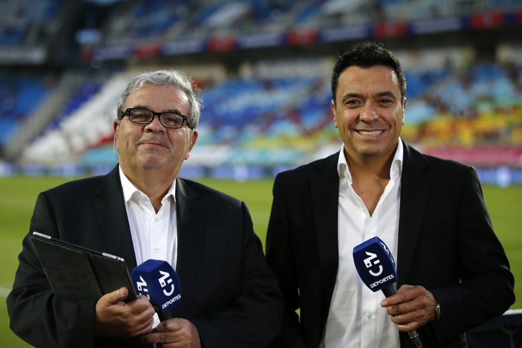 Schiappacasse debutó con un chascarro en plena transmisión del partido de la “Roja”