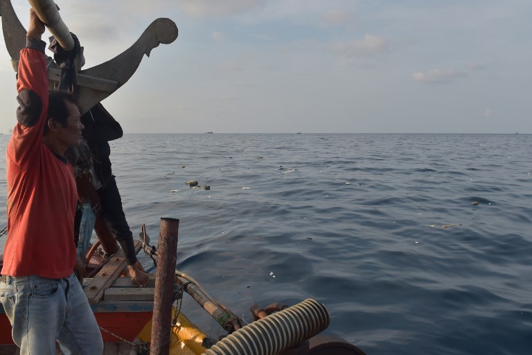 Se registraron dos potentes sismos con un minuto de diferencia en las costas de Indonesia