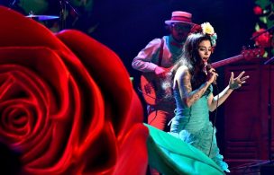 Mon Laferte hará dúo navideño con reconocida cantante norteamericana