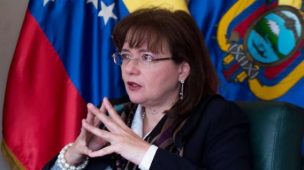 Ecuador expulsó a embajadora venezolana por 