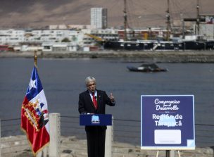 Piñera usó nuevamente el dicho de la minifalda en Iquique