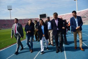 Autoridades revisan el Estadio Nacional antes del clásico universitario