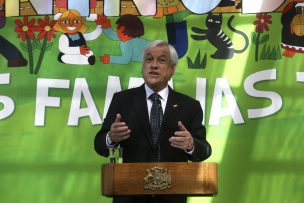 Presidente encabeza lanzamiento de programa Revinculación Familiar para niños
