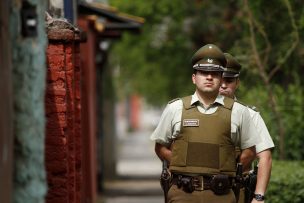 Encuentran a hombre muerto colgando de un árbol en Maipú