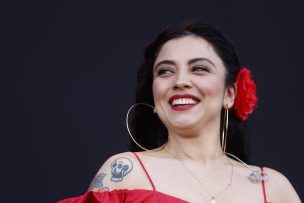 Mon Laferte sorprendió a cientos de fans con inédito concierto