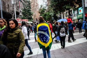 Brasil: Se instalaron las mesas para partir con la reñida elección presidencial