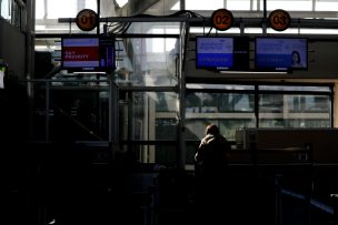 Mujer que ayudó a haitiano en el aeropuerto denunció negligencia de autoridades