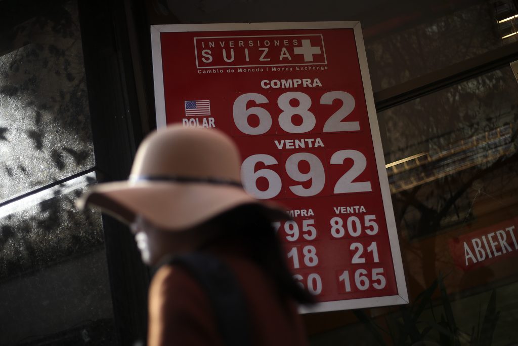 El dólar sube $0,60 y se mantiene al alza por sexta jornada consecutiva