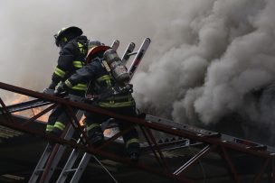 Incendio dejó 16 damnificados en Colina