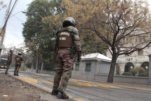 Nuevos incidentes en el INBA con encapuchados que arrojan molotovs a la calle