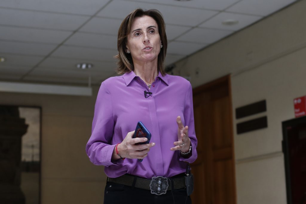 Ministra Cubillos descarta inconstitucionalidad de proyecto de ley “Aula Segura”