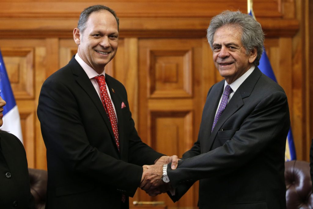 Juez venezolano: “Hoy Chile está de número uno en los estándares de derecho”
