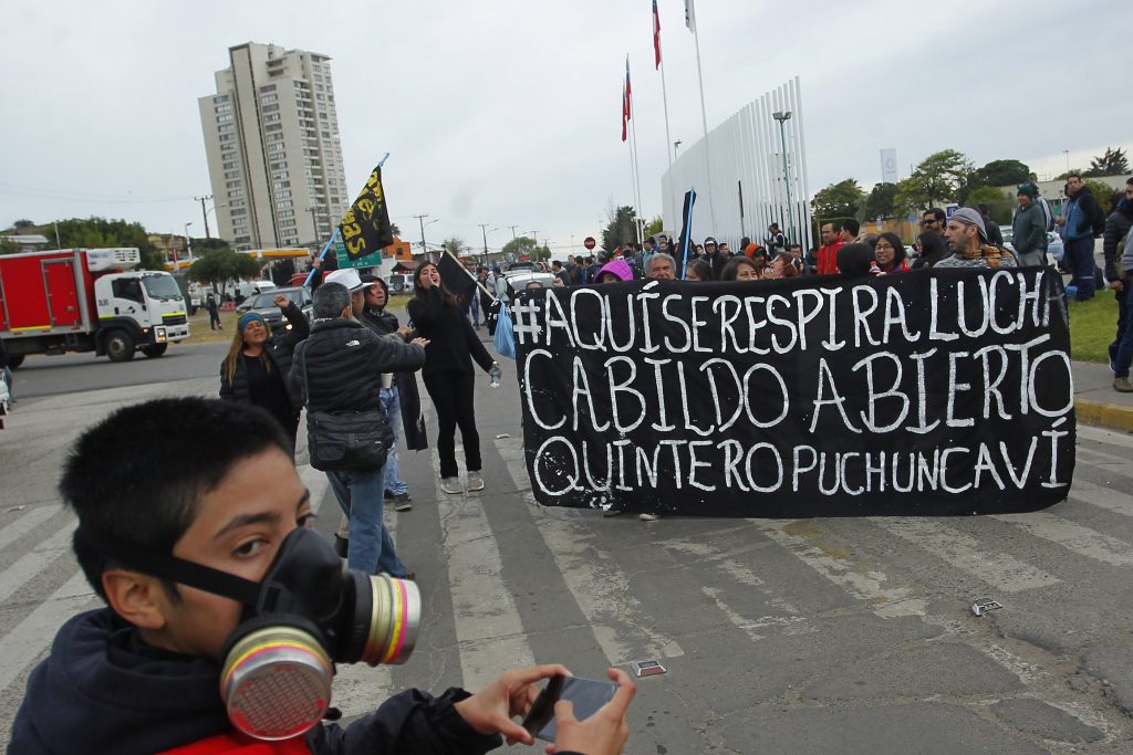 Detallan plan de participación ciudadana para descontaminar bahía de Quintero