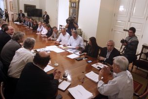 Piñera se reúne con comité político y Chile Vamos: posible anuncio por pensiones