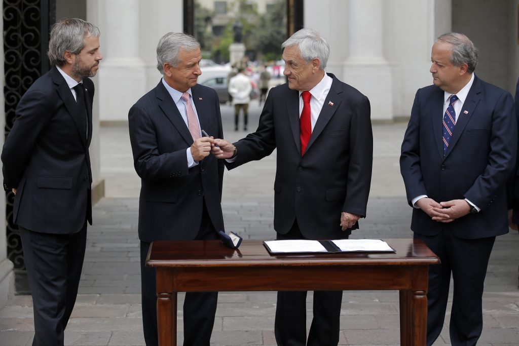 Ministro Larraín: “Este proyecto aumenta las pensiones de forma responsable”