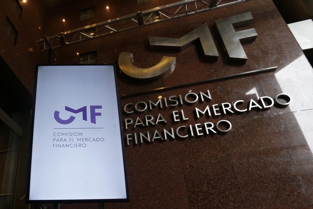 CMF pide preferir la atención online de los bancos para el retiro del 10 %