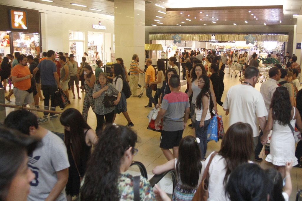 Compras de extranjeros con tarjetas cayeron casi 30% en tercer trimestre 2018