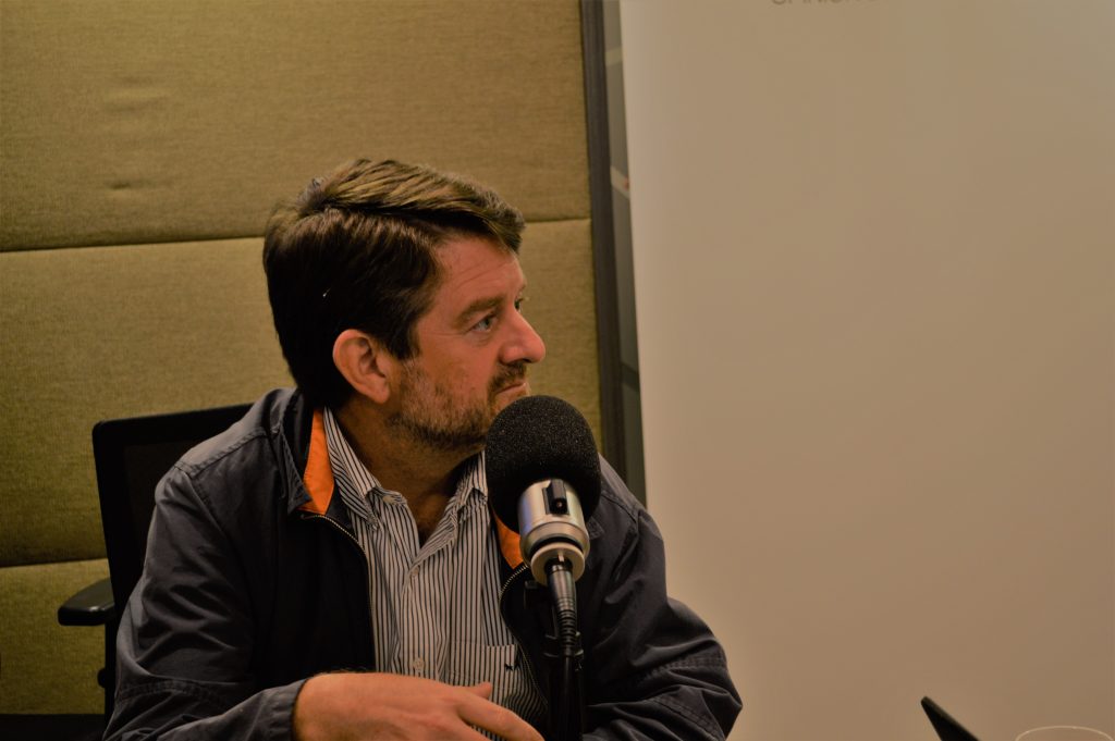 Claudio Orrego por victoria de Bolsonaro en elecciones en Brasil:”No me gusta una persona que descalifique por raza y que reivindica la tortura como acción política”