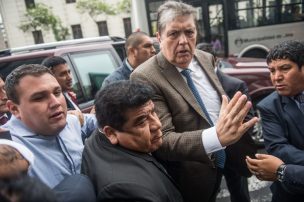 Perú: Alan García habría intentado conseguir asilo en Chile