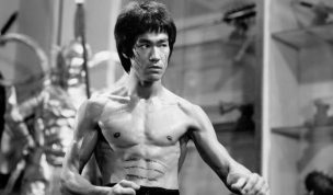 Muere el productor de Bruce Lee, Raymond Chow