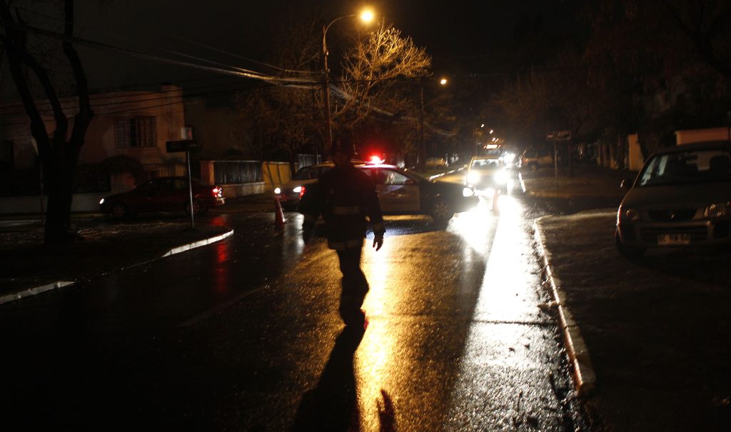 Cortes de luz afectan a comunas de la capital