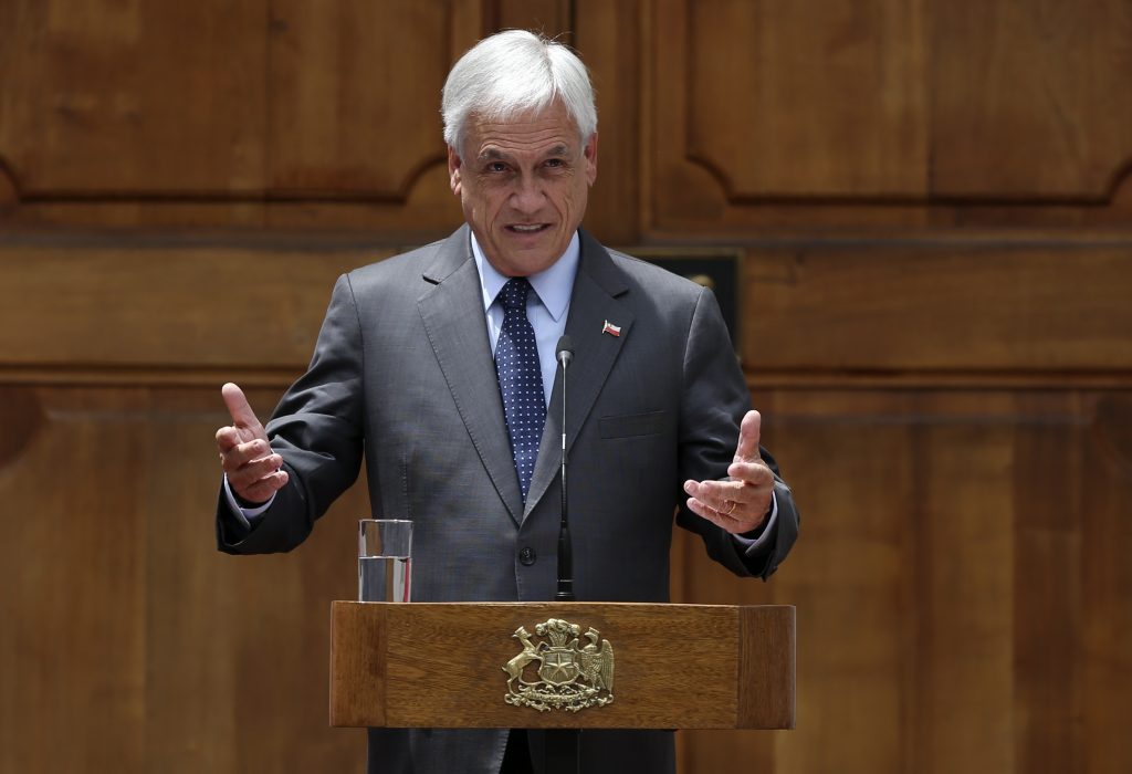 Piñera anuncia que revisará y propondrá cambios a la ley de libertad de culto